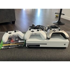 Xbox One S BUNDLE + 3 Games Console White 500GB 3 Controllers